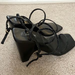 JAGGAR Heeled Sandal